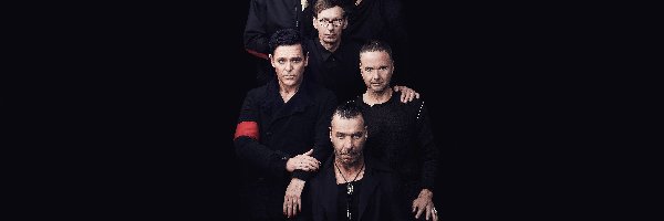 Oliver Riedel, Niemiecki, Christoph Schneider, Rammstein, Tło, Till Lindemann, Paul Landers, Czarne, Richard Z. Kruspe, Zespół, Christian Lorenz