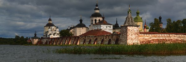 Klasztor, Szuwary, Rosja, Obwód wołogodzki, Chmury, Monastyr Świętego Cyryla Biełozierskiego, Kiriłłow, Jezioro