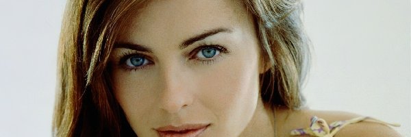 Elizabeth Hurley, oczy, niebieskie