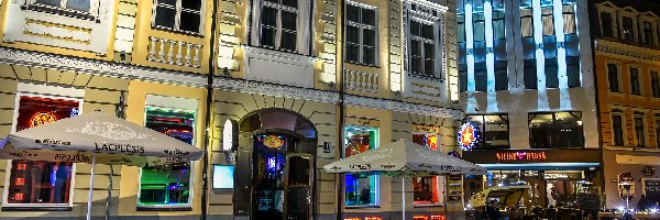 Łotwa, Kawiarenka, Noc, Domy, Ulica, Ryga, Oświetlenie