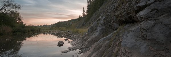 Kraj Permski, Drzewa, Wieś Kyn, Rosja, Skały, Rzeka Czusowaja