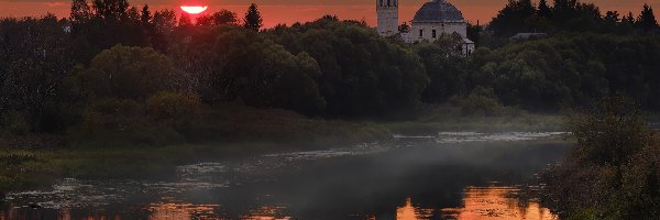 Rzeka, Cerkiew, Drzewa, Zachód słońca