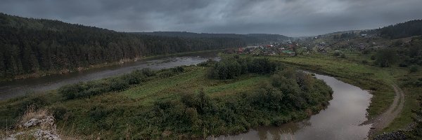 Wieś Kyn, Skały, Rosja, Kraj Permski, Las, Zakole, Rzeka Czusowaja, Wzgórza