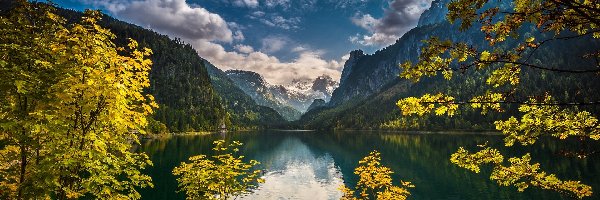Lasy, Jezioro Gosauseen, Austria, Gosau, Chmury, Drzewa, Powiat Gmunden, Góry Dachstein