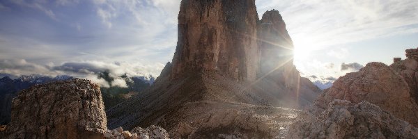 Cima Ovest, Dolomity, Włochy, Promienie słońca, Tre Cime di Lavaredo, Cima Grande, Cima Piccola, Góry