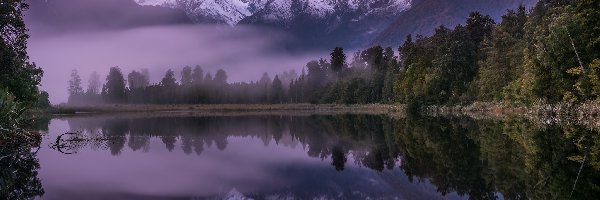 Jezioro Matheson, Mgła, Odbicie, Góry, Wschód słońca, Park Narodowy Góry Cooka, Nowa Zelandia, Drzewa, Góra Cooka