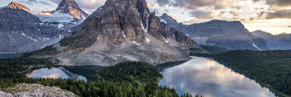 Jesień, Góry, Jezioro Cerulean, Góra Mount Assiniboine, Park Prowincjonalny Mount Assiniboine, Kanada, Kolumbia Brytyjska, Jezioro Sunburst Lake, Jeziora