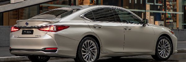 Lexus ES Hybrid