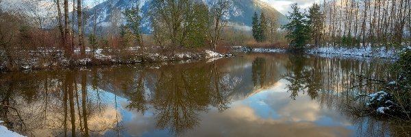 Mount Si, Góra, Dolina, Staw, Drzewa, Stany Zjednoczone, Stan Waszyngton, Snoqualmie Valley, Chmury