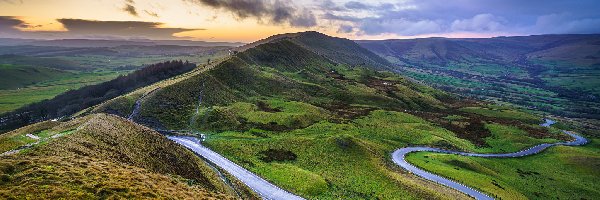 Chmury, Niebo, Kręta, Wzgórze Mam Tor, Wzgórza, Anglia, Derbyshire, Droga, Wyżyna Peak District