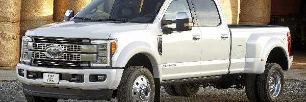 Ford Super Duty F-450 Platinum