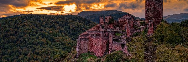 Zachód słońca, Lasy, Castle Saint-Ulrich, Zamek, Ruiny, Francja, Ribeauville, Góry, Chmury