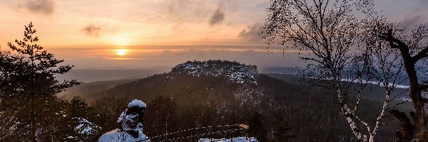 Drzewa, Góry, Zachód słońca, Brzoza, Śnieg, Zima