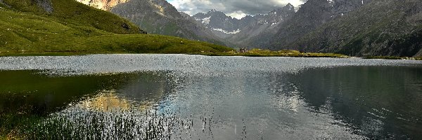 Chmury, Szczyt, Jezioro, Trawa, Rozświetlony, Góry