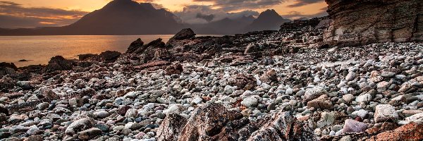 Elgol, Skały, Szkocja, Chmury, Morze, Góry, Zachód słońca, Kamienie, Wybrzeże, Wyspa Skye