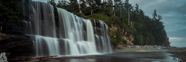 Kanada, Rzeka, Skały, Tsusiat Falls, Wodospad, Kolumbia Brytyjska, Drzewa