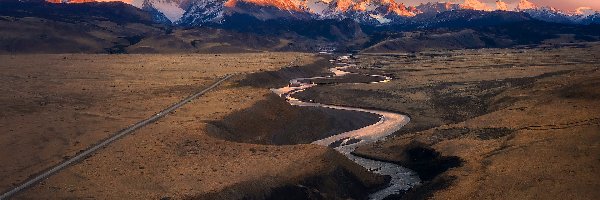 Szczyt Fitz Roy, Góry, Argentyna, Patagonia, Andy, Rzeka, Rio de las Vueltas, Ośnieżone