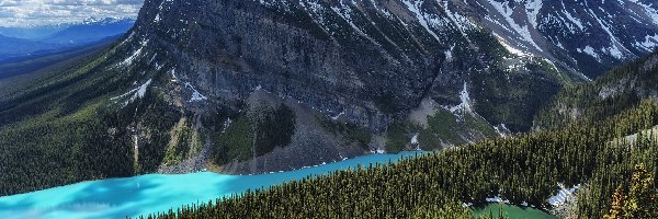 Drzewa, Lake Louise, Fairview Mountain, Góry, Park Narodowy Banff, Kanada, Prowincja Alberta, Jezioro, Chmury