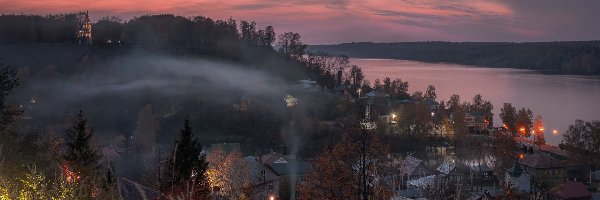 Rosja, Domy, Drzewa, Rzeka Wołga, Zachód słońca, Obwód iwanowski, Miasto Plos