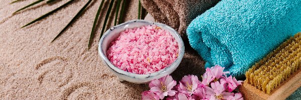 SPA, Kwiaty, Ręcznik, Miseczka, Sól, Piasek, Szczotka