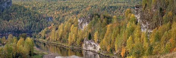 Skały, Góry, Jesień, Lasy, Drzewa, Rosja, Kraj Permski, Rzeka Kosva, Gubacha