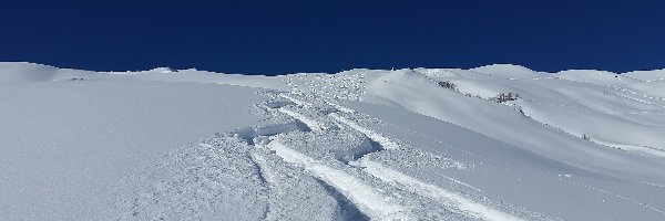 Śnieg, Bezchmurne niebo, Ślady, Zima