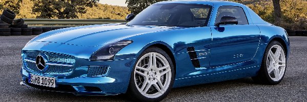 Mercedes-Benz SLS AMG