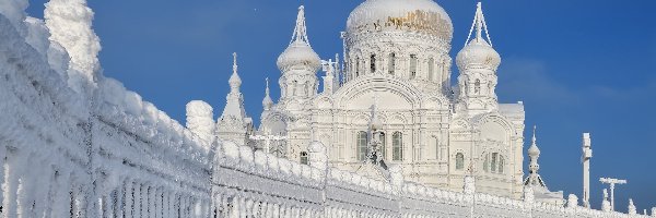Ogrodzenie, Ośnieżone, Zima, Białogórski Monaster św Mikołaja, Cerkiew, Rosja, Obwód permski, Śnieg, Biała Góra