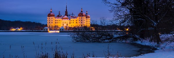 Pałac Moritzburg, Niemcy, Saksonia, Zima, Jezioro Waldesee