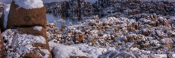 Jezioro, Śnieg, Zima, Skały