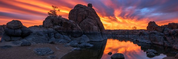 Skały, Jezioro, Stany Zjednoczone, Arizona, Watson Lake, Odbicie, Prescott, Zachód słońca