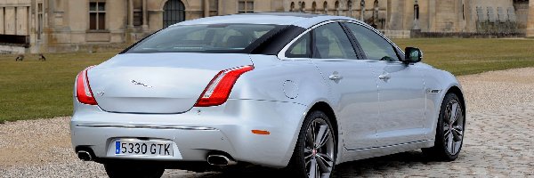 Tył, Jaguar XJ