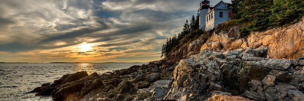 Morze, Latarnia morska, Stany Zjednoczone, Stan Maine, Bass Harbor Head Light, Skały, Zachód słońca, Park Narodowy Acadia