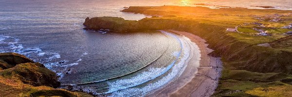 Zachód słońca, Zatoka, Silver Strand Horseshoe Beach, Wybrzeże, Malin Beg, Morze, Plaża, Irlandia, Hrabstwo Donegal