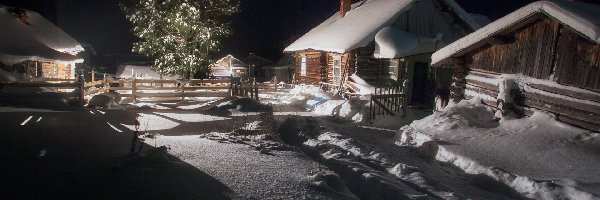 Drzewo, Noc, Domy, Śnieg, Zima, Płot, Wieś