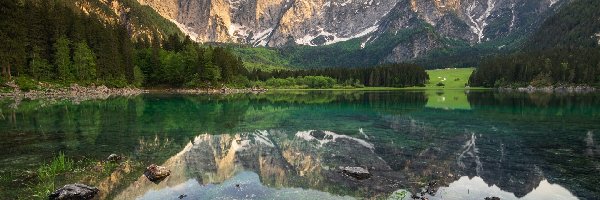 Chmury, Alpy Julijskie, Włochy, Lago di Fusine, Las, Drzewa, Jezioro, Góry, Zielony, Prowincja Udine