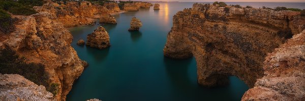 Portugalia, Wschód słońca, Morze, Skały, Wybrzeże, Region Algarve, Ocean Atlantycki