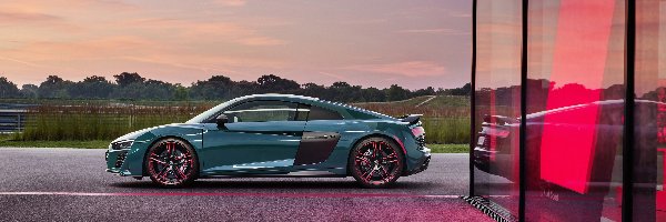 Ciemnozielone, Audi R8 Green Hell