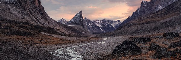 Park Narodowy Auyuittuq, Skały, Kanada, Nunavut, Rzeka, Przełęcz, Akshayuk Pass, Góry