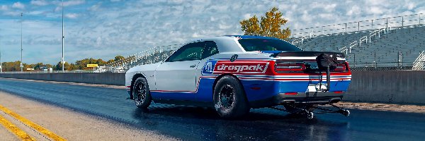 Biało-niebieski, Dodge Challenger Mopar Drag Pak