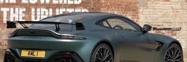 Aston Martin Vantage F1