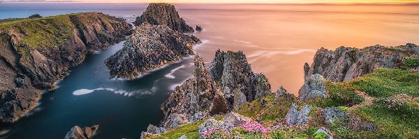 Roślinność, Zachód słońca, Skały, Hrabstwo Donegal Irlandia, Wybrzeże, Morze