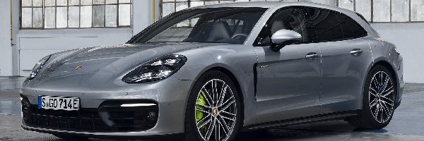 Porsche Panamera 4S E-Hybrid Sport Turismo