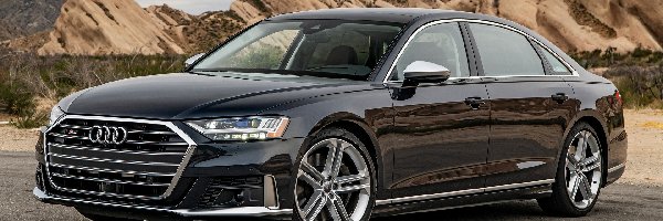 2020, Audi S8, Czarne