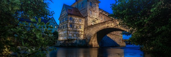 Niemcy, Rzeka Regnitz, Stary Ratusz, Most, Drzewa, Bawaria, Bamberg