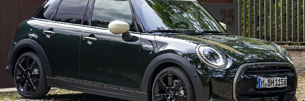 Mini Cooper Resolute