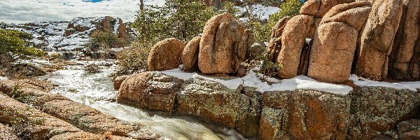 Rzeka, Skały, Stany Zjednoczone, Arizona, Granite Dells, Śnieg, Prescott, Góry