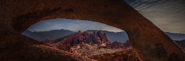 Alabama Hills, Łuk skalny, Mobius Arch, Kalifornia, Stany Zjednoczone, Góry, Skały