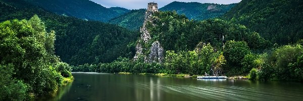 Słowacja, Ruiny, Zamek Strecno, Drzewa, Góry, Strecno, Rzeka Wag