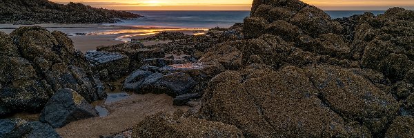 Plage de La Garde, Morze, Wybrzeże, Bretania, Francja, Plaża, Skały